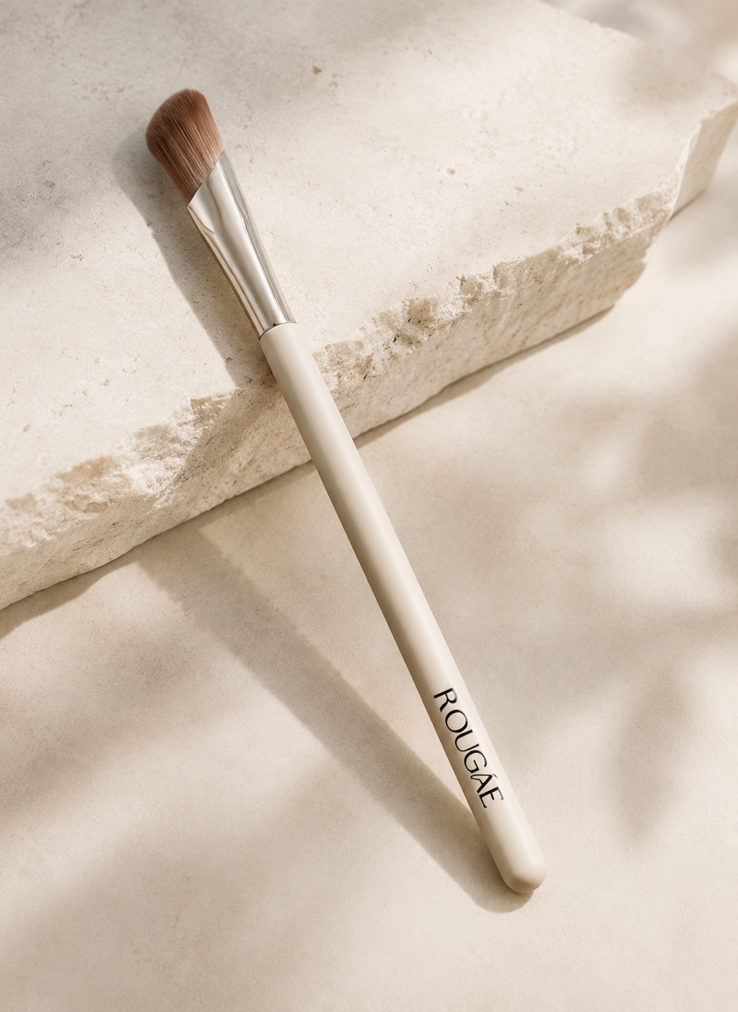 Diamond Concealer Brush - Image 2